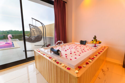 No.1030| KAŞ DOĞA MANZARALI BAHÇELİ HAVUZLU VİLLA