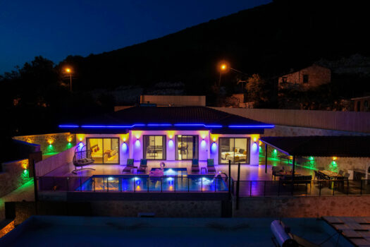 No.1030| KAŞ DOĞA MANZARALI BAHÇELİ HAVUZLU VİLLA